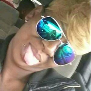 Meet your Posher, Mena